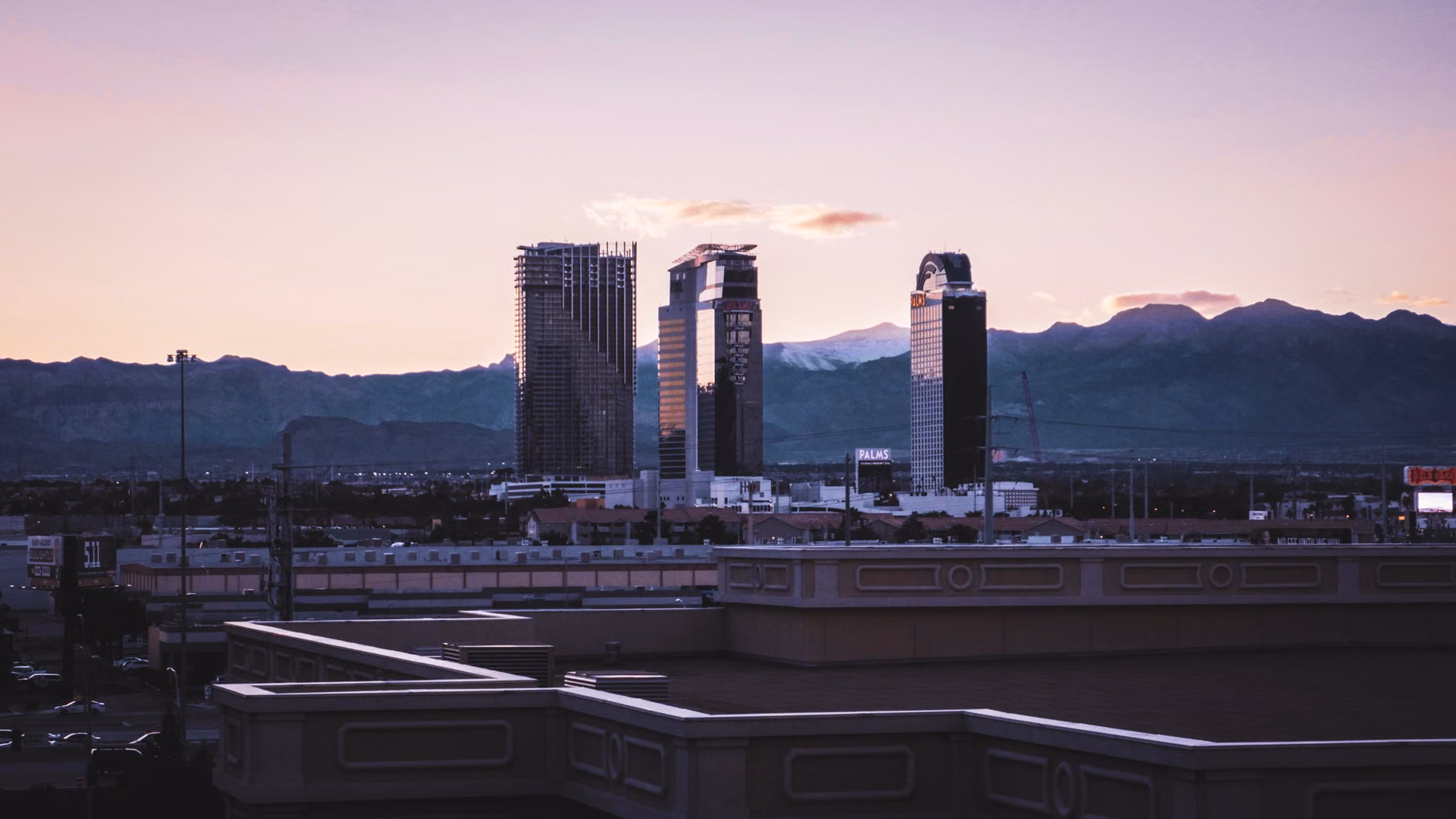 Las Vegas stays hot and dry, Britannica says